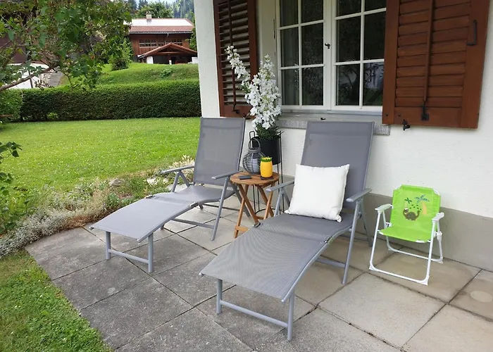 Chalet Spitzhorn - Your Peak Getaway - Private Terrasse & Gratis Parkplatz