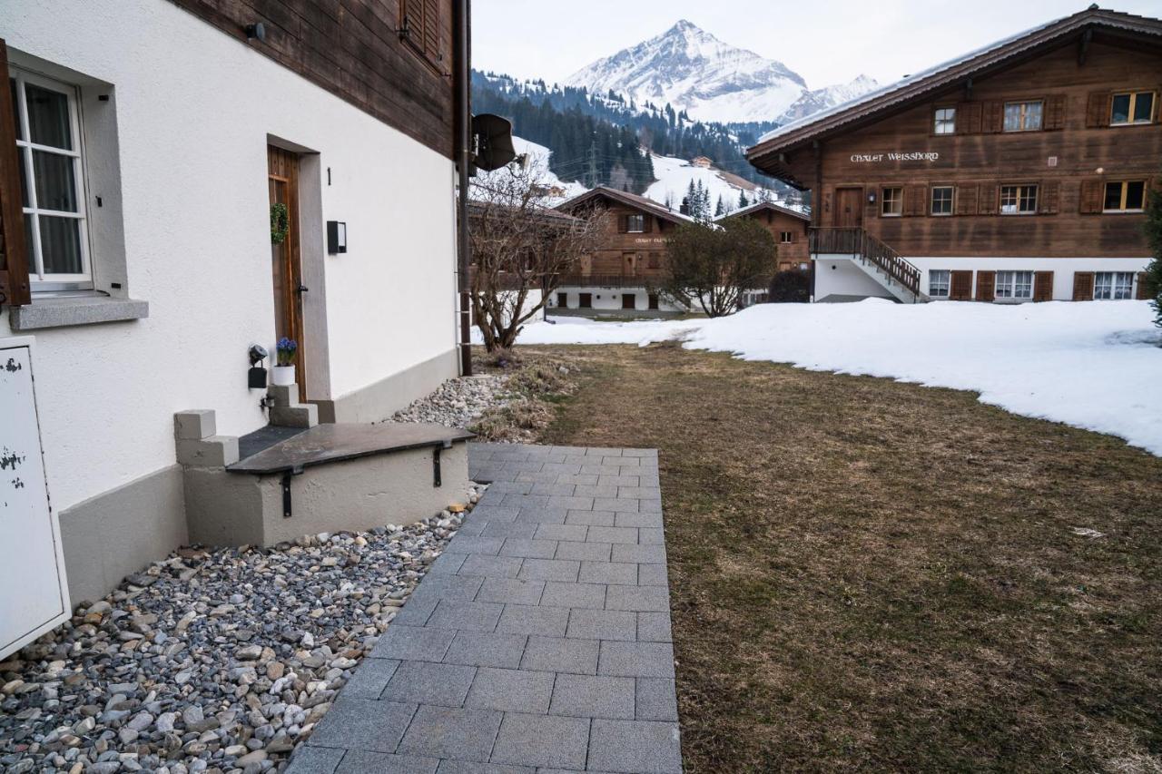 Spitzhorn - Your Peak Getaway - Private Terrasse & Gratis Parkplatz * Gsteig